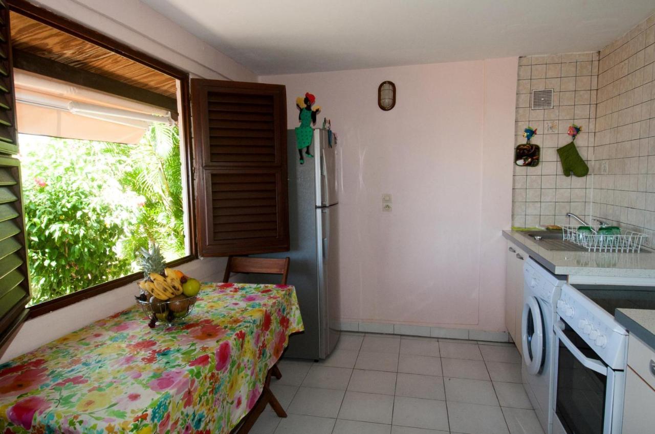 Rose Phoenix Rez-De-Jardin Piscine Et Vue Mer Les Anses-d'Arlets Bagian luar foto